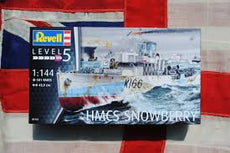 Revell 1/144 HMCS Snowberry Flower Class Corvette