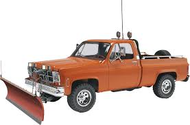 Revell 1/24 GMC Pickup with Snow Plow