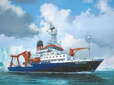 Revell 1/300 Meteor German Resarch Vessel