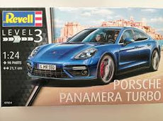 Revell 1/24 Porsche Panamera Turbo