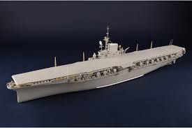 Trumpeter 1/35 USS Midway CV-41