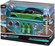 1/24 Scale Model Kit 39094 - 1967 Ford Mustang GT - Black/Green