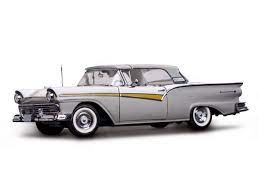 1957 Ford Fairlane 500 Skyliner