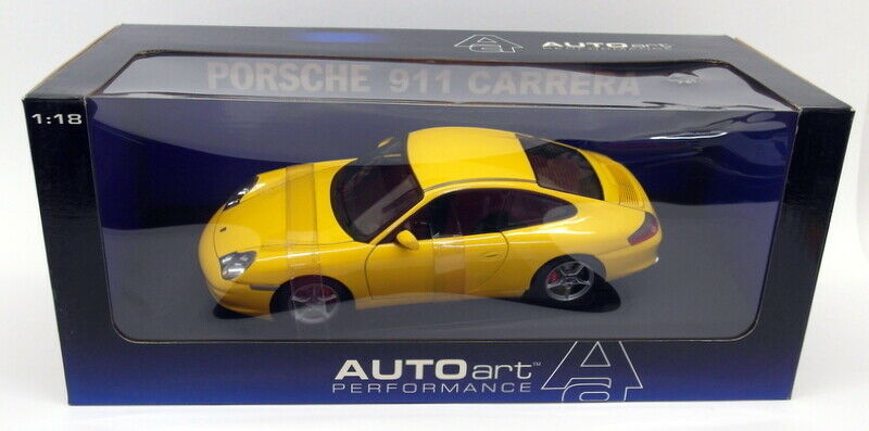 AUTOArt - 1/18 Porsche 911 Coupe Facelift Carrera