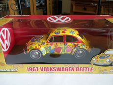 Greenlight 13509 - 1967 Volkswagen Beetle Hippie Peace & Love - 1/18 Scale - NEW