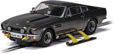 Scalextric 1:32 - Aston Martin V8 'James Bond The Living Daylight'