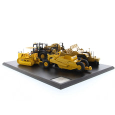 Diecast Masters -Caterpillar CAT 621K Scraper & CAT No.70 Scraper with D7 Track-Type Tractor 1:50