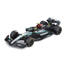 Bburago- 1/43 Mercedes AMG F1 W15 2024 W/Helmet