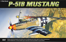 ACA12464 – 1:72 P-51B Mustang “The Fighter of World War II”