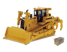 1/50 CAT D8R TRACK-TYPE TRACTOR
