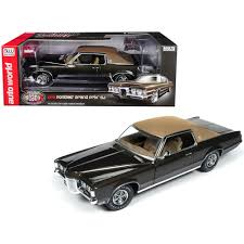 Auto World 1/18 1969 Pontiac Grand Prix SJ