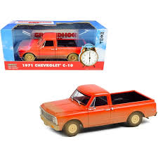 GreenLight 1/24 1971 Chevrolet C-10 Groundhog Day