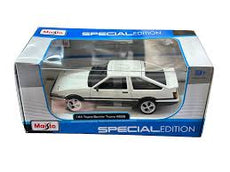 Maisto 1/24 Toyota Sprinter Trueno AE86