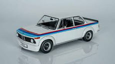 MCG 1/18 BMW Turbo 2002 (White)