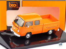 IXO-Models 1/43 Volkswagen T2b Double Cabin-pick up 1972 (Orange)