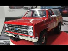 Jada 1/24 1980 Chevy Blazer (Candy Red and White)