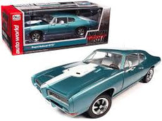 Auto World - 1/18 1968 Pontiac GTO Royal Bobcat