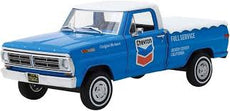 GreenLight 1/24  1967 Ford F-100 with bed cover
