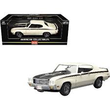 Sun Star 1/18 1970 Buick GSX (Apollo White)