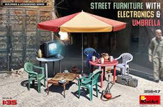 MiniArt- 1/35 Street Furniture with Electronics &Umbrella