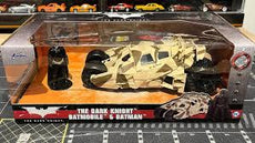 Jada 1/24 The Dark Knight Batmobile & Batman