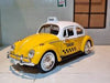 Motor Max 1/24 1966 Volkswagen Beetle -Taxi