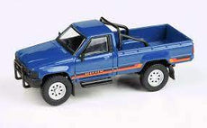 PA-65522 – 1:64 1985 Toyota Hilux Single Cab – Medium Blue