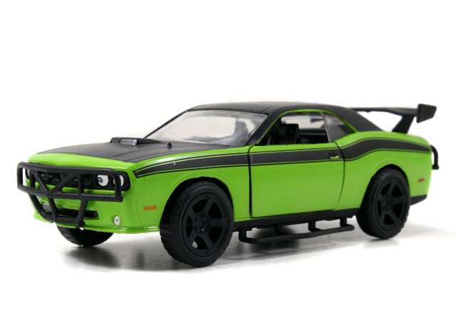 1/32 2008 Dodge Challenger *Fast and Furious*, green