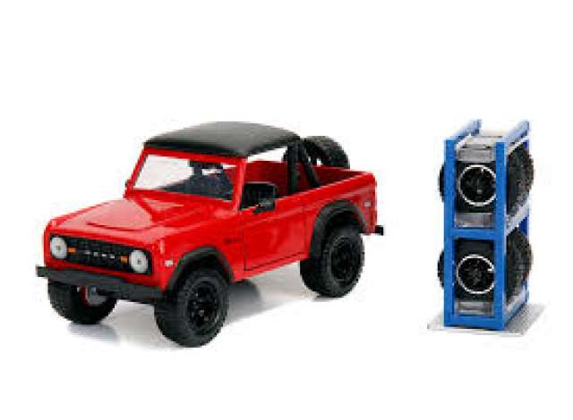 1/24 1973 Ford Bronco with extra set of Rims & Tires, red/black