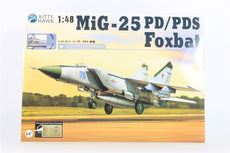 1/48 MiG-25