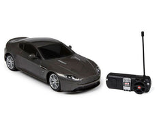 1/24 Maisto R/C Aston Martin V8 Vantage S Radio Control Vehicle