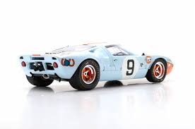 UNIVERSAL HOBBIES FORD GT40 MK II 1:18 scale model Le Mans 1967 No.57